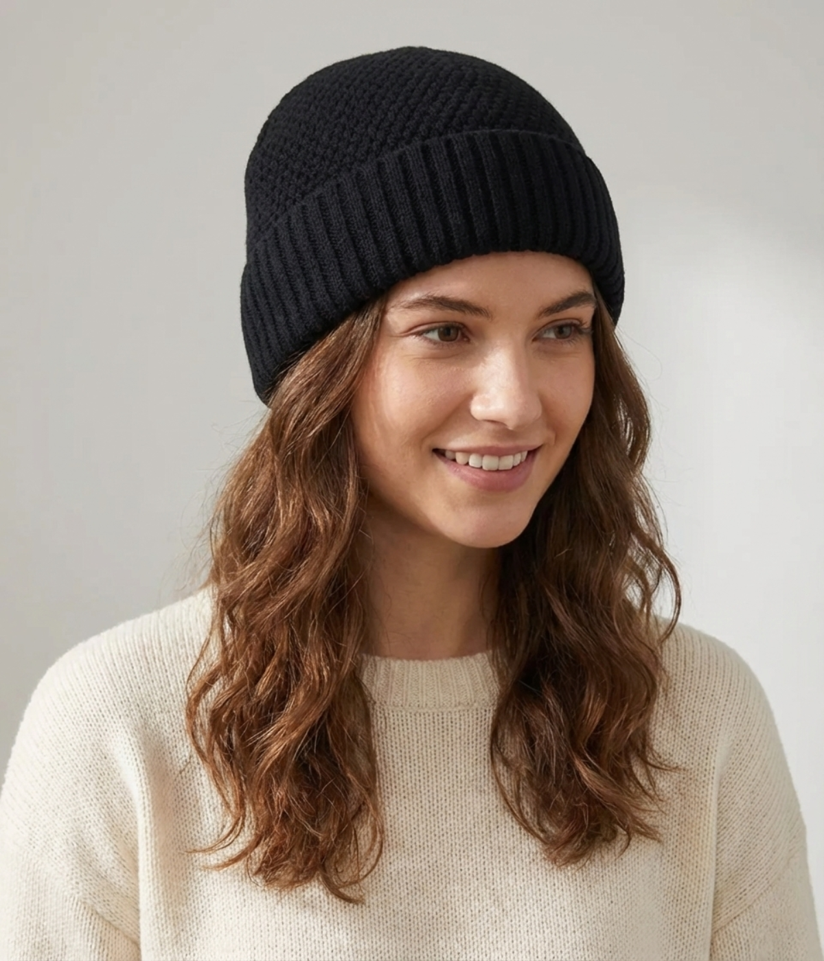RIBBED FISHERMAN BEANIE.