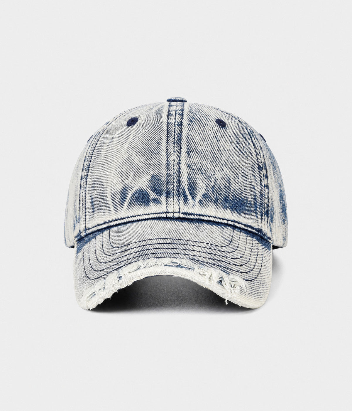 SNOW WASH DENIM.