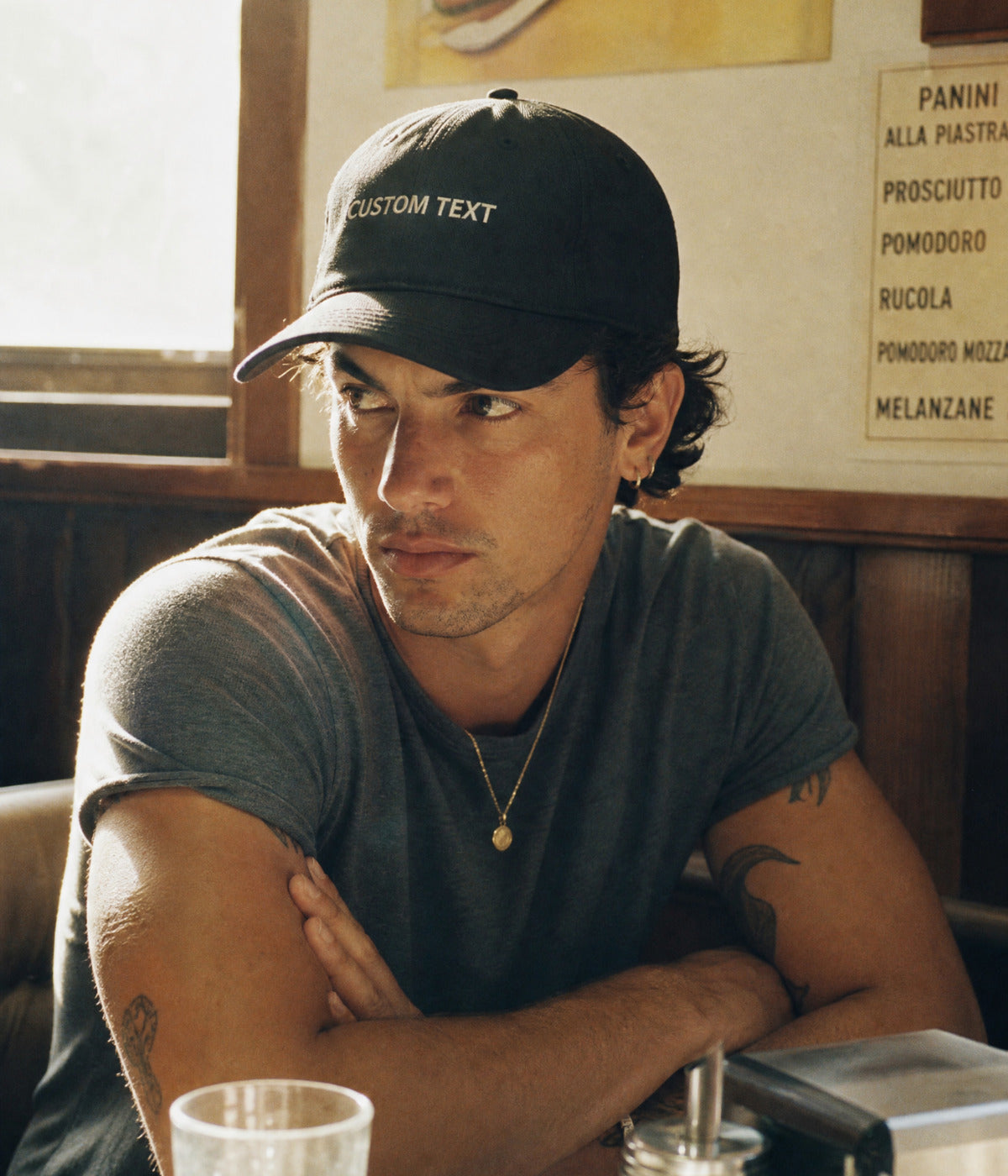 CUSTOM BASEBALL CAP.
