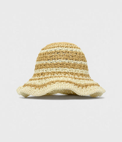 SCALLOPED CROCHET BUCKET.