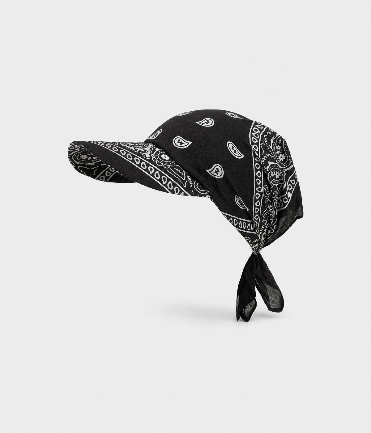 PEAKED BANDANA CAP.