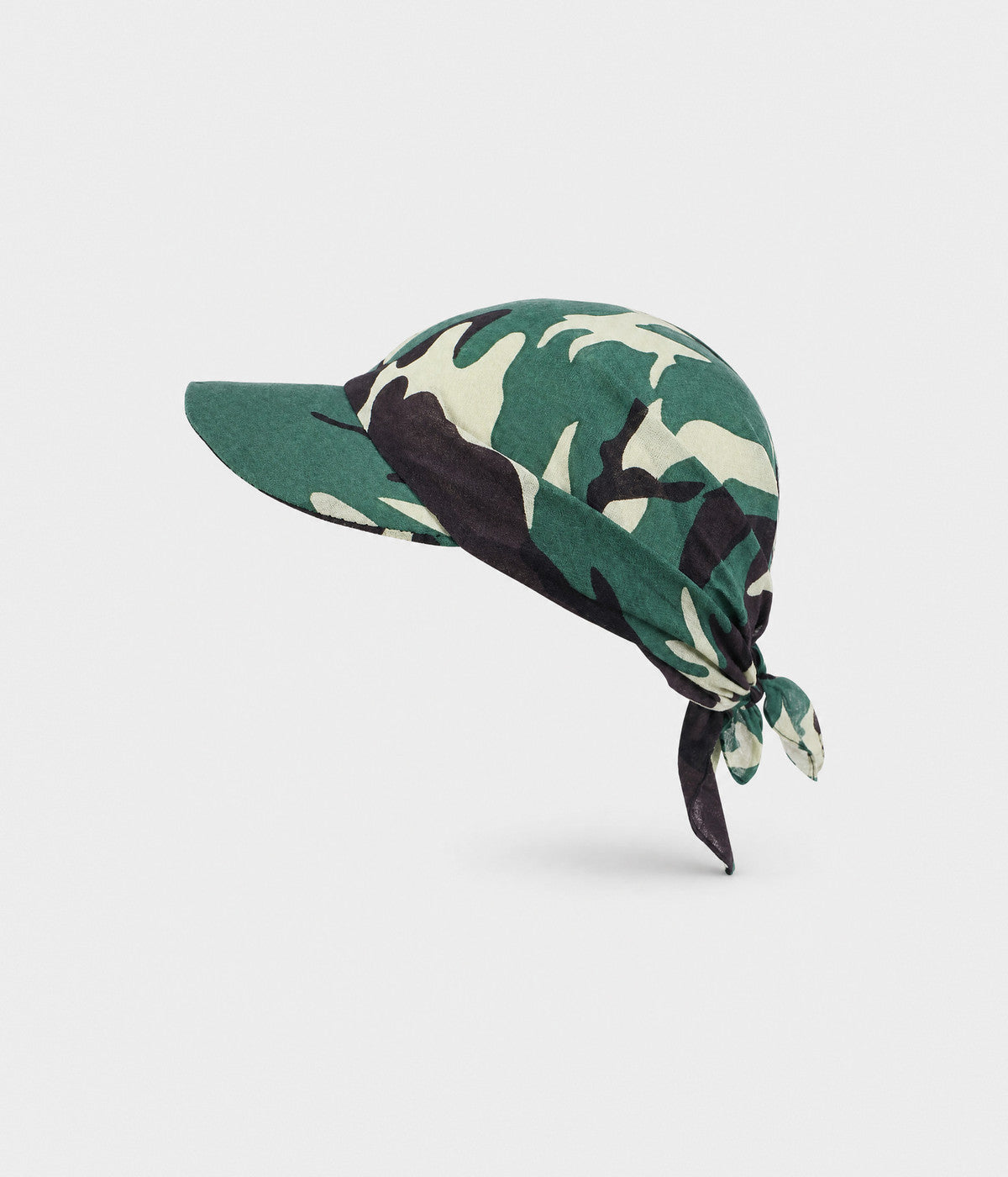 PEAKED BANDANA CAP.