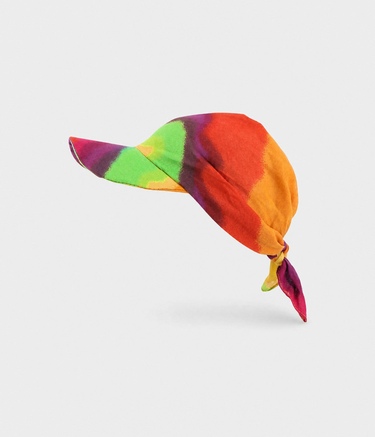 PEAKED BANDANA CAP.