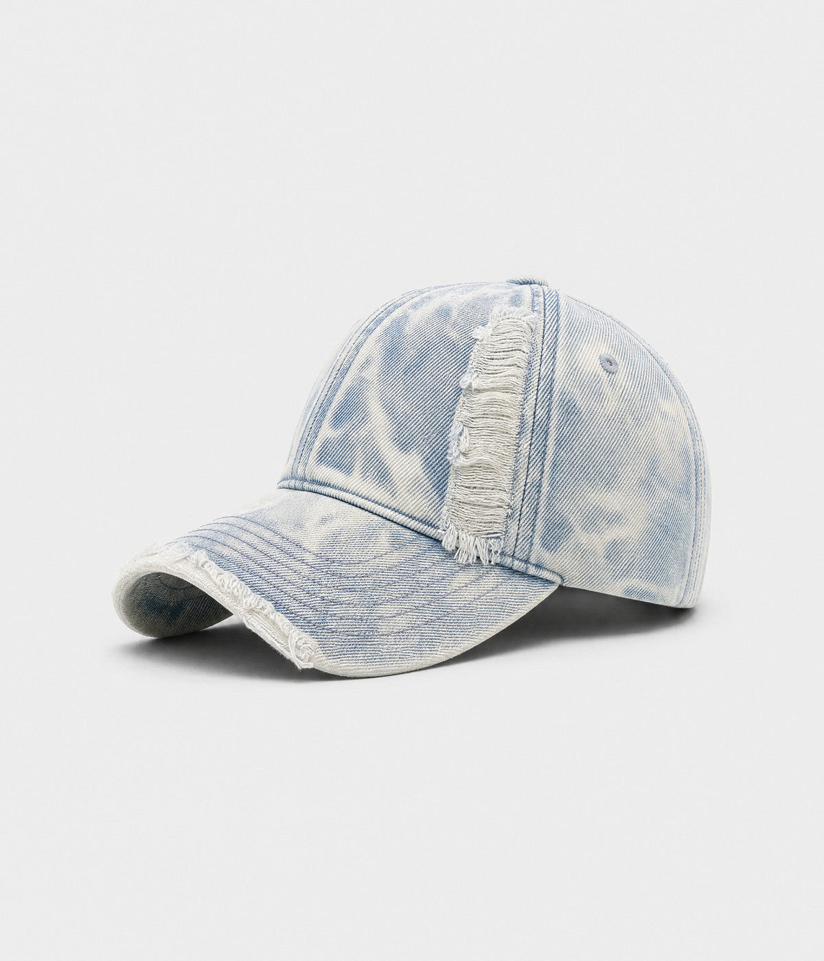 SNOW WASH DENIM.